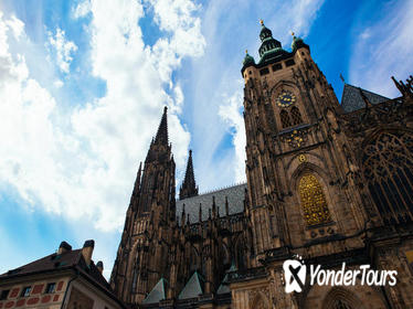 2.5-Hour Private Walking Tour: Prague Castle and Local Neighborhoods