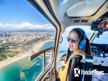 360 Luxury Tour: Open Top Minibus, Helicopter flight and Boat Tour Barcelona Premium Small Group