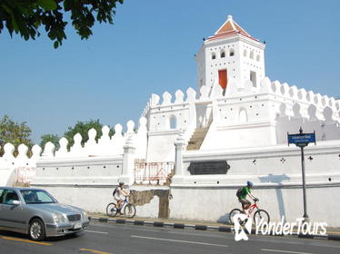 Bike Bangkok: Historic City Tour