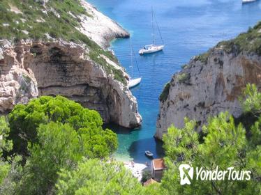 Blue and Green Cave Speedboat Tour from Hvar