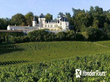 Bordeaux Wine Tour: Three Wine Regions, Chateaux Wine Tastings and Lunch