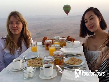 hot air balloon breakfast