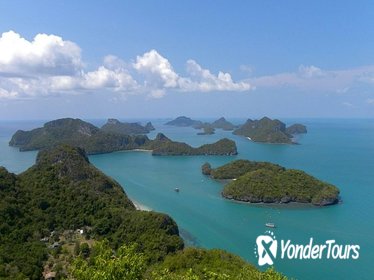 Mu Ko Ang Thong: Private Day Charter in Classic Thai Yacht in Koh Samui