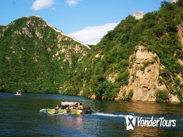 Private Tour: Huanghuacheng Water Wall with Cruise to Summer Palace